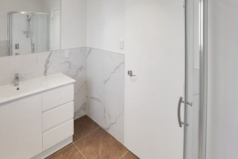 Photo of property in 11 Sycamore Drive, Sunnynook, Auckland, 0620