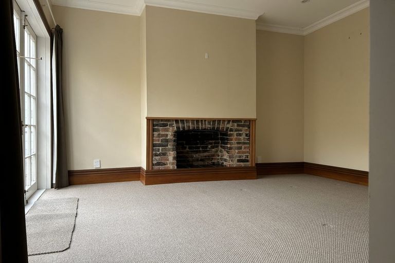 Photo of property in 107 Pirie Street, Mount Victoria, Wellington, 6011
