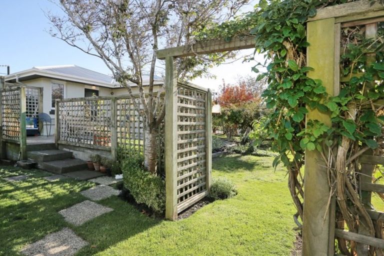 Photo of property in 45 Palmer Street, Grasmere, Invercargill, 9810