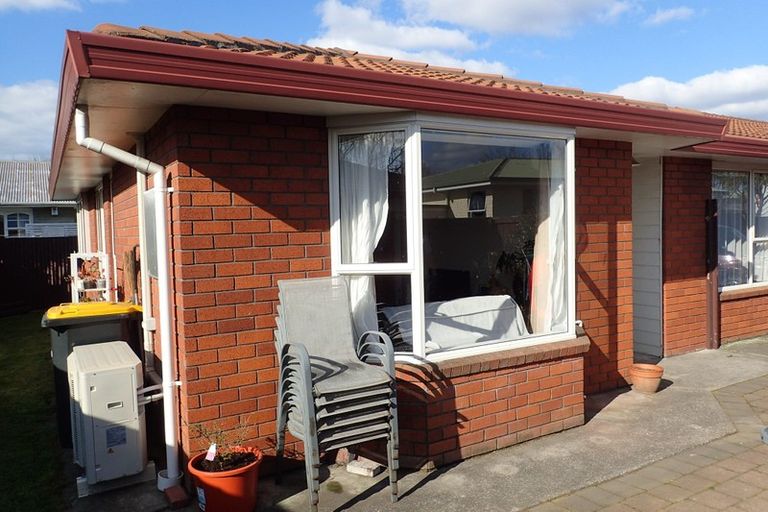 Photo of property in 2/10 Leslie Street, Upper Riccarton, Christchurch, 8041