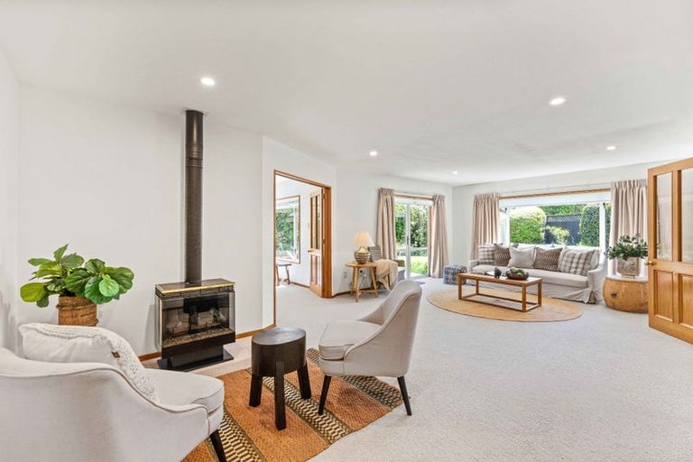 Photo of property in 8 Swanleigh Place, Ilam, Christchurch, 8041