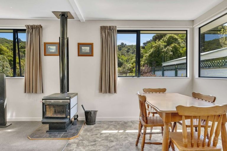 Photo of property in 9 Victoria Close, Picton, 7220