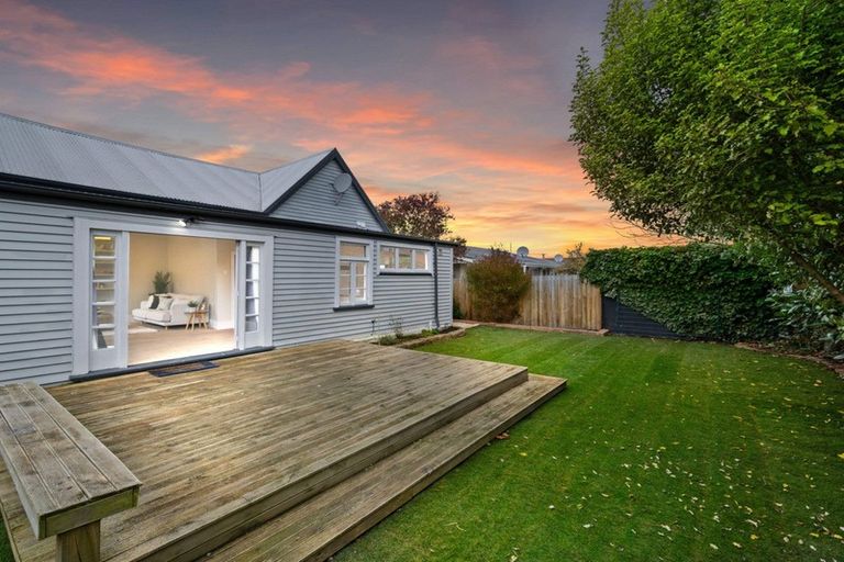 Photo of property in 505 Barbadoes Street, Edgeware, Christchurch, 8013