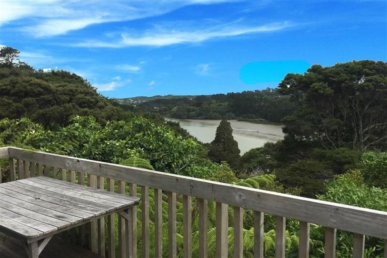 Photo of property in 20c Poplar Road, Stanmore Bay, Whangaparaoa, 0932