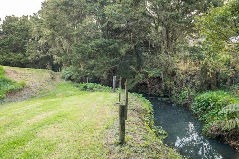 Photo of property in 66 Crane Road, Ngararatunua, Kamo, 0185