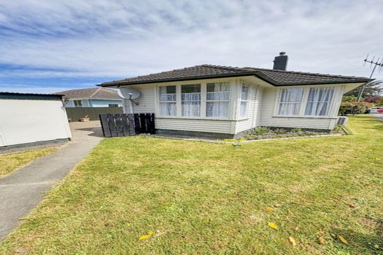Photo of property in 40 Bibby Street, Waipawa, 4210