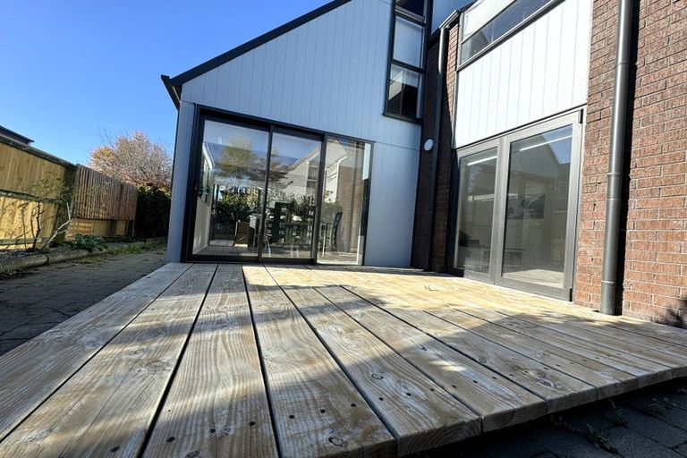 Photo of property in 1/251 Memorial Avenue, Burnside, Christchurch, 8053