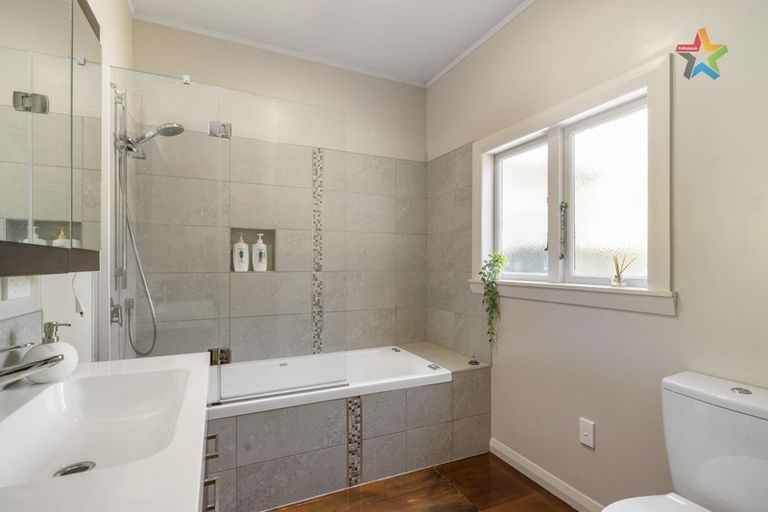 Photo of property in 10a Heath Grove, Waiwhetu, Lower Hutt, 5010