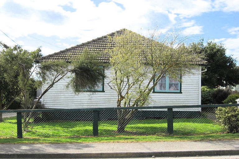 Photo of property in 4 Freyberg Terrace, Waipukurau, 4200