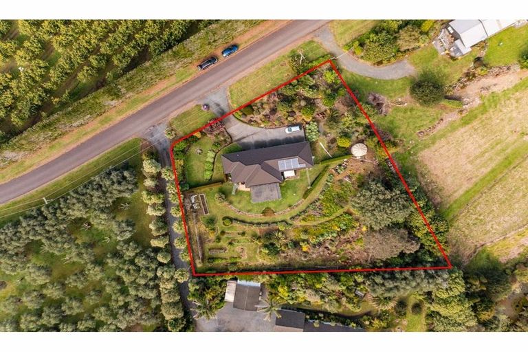 Photo of property in 98 River Drive, Kerikeri, 0294