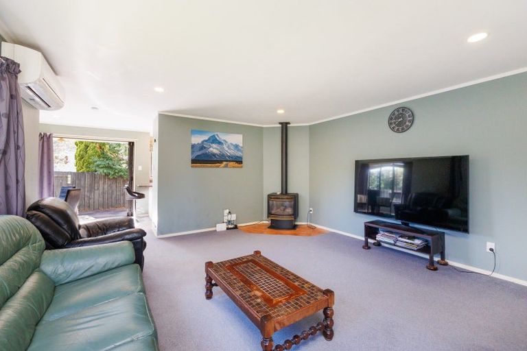 Photo of property in 68 Clifton Terrace, Fitzherbert, Palmerston North, 4410