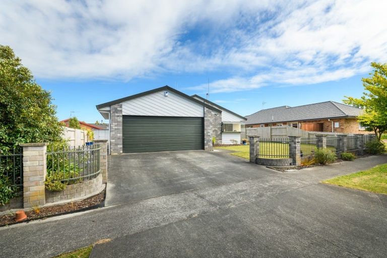 Photo of property in 10 Parnell Heights Drive, Kelvin Grove, Palmerston North, 4414