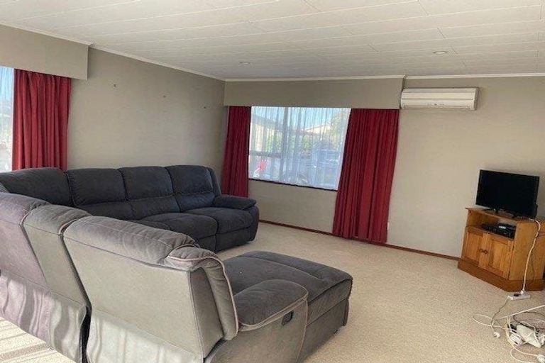 Photo of property in 15a Murphy Road, Taradale, Napier, 4112