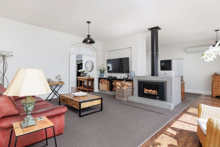 Photo of property in 2 Hunter Crescent, Waimate, 7924