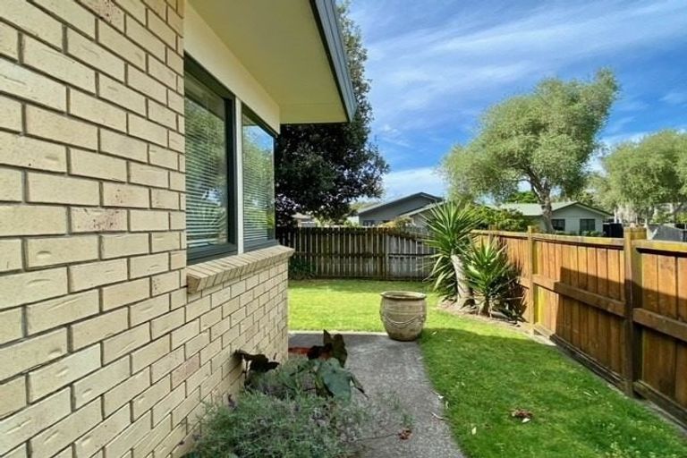 Photo of property in 43 Athena Grove, Papamoa Beach, Papamoa, 3118