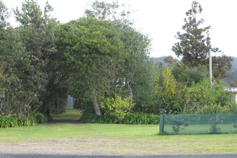 Photo of property in 145 Ocean Beach Road, Tairua, 3508