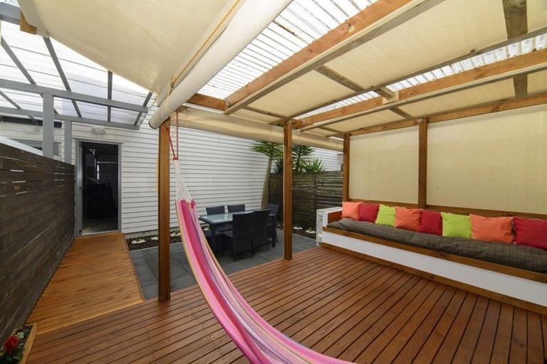 Photo of property in 32 Zabeel Crescent, Takanini, 2112