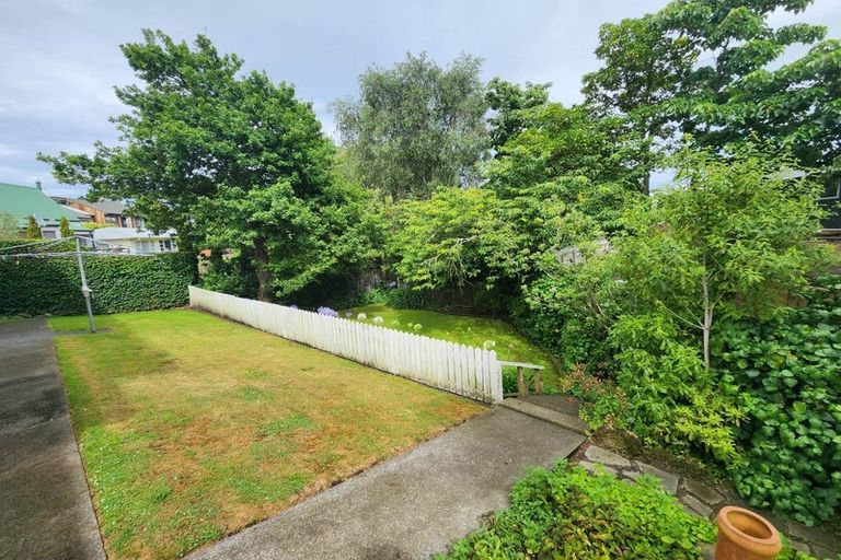 Photo of property in 2 Chittick Place, Saint Johns Hill, Whanganui, 4501