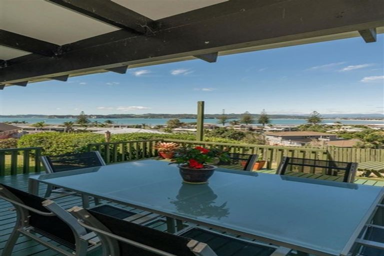 Photo of property in 30 Centennial Drive, Whitianga, 3510