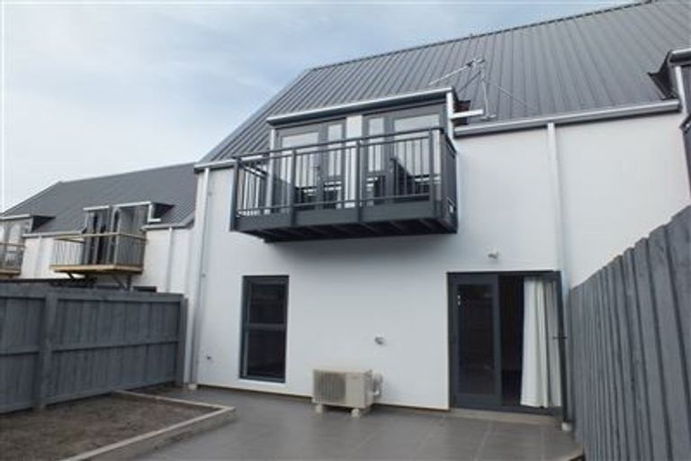 Photo of property in Cornwall Gardens, 7/27 Cornwall Street, St Albans, Christchurch, 8014