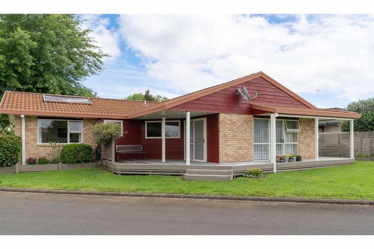 Photo of property in 3 Oakridge Drive, Kerikeri, 0230