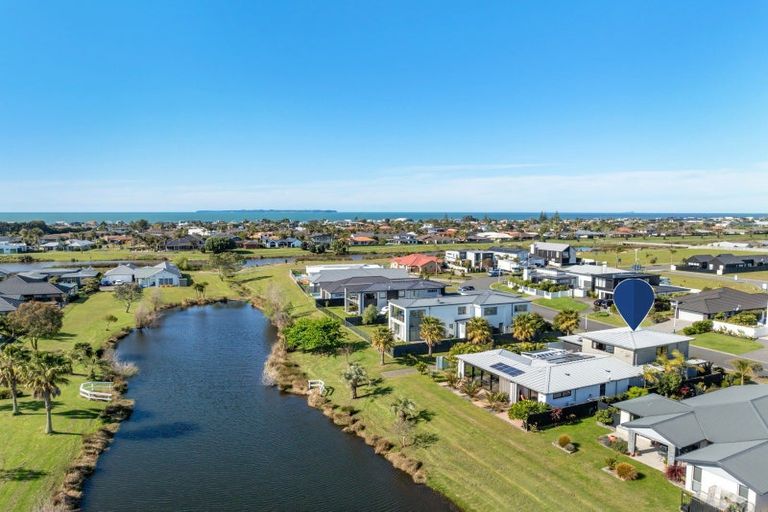 Photo of property in 15 Forstera Way, Papamoa Beach, Papamoa, 3118