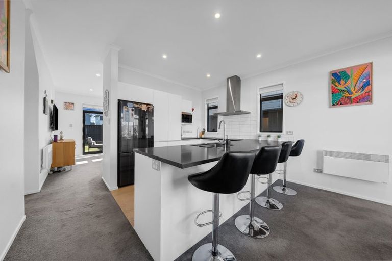Photo of property in 12 Hoiho Road, Pukekohe, 2120