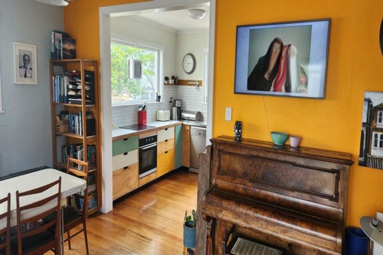 Photo of property in 35 Hawkins Street, Waiwhetu, Lower Hutt, 5010