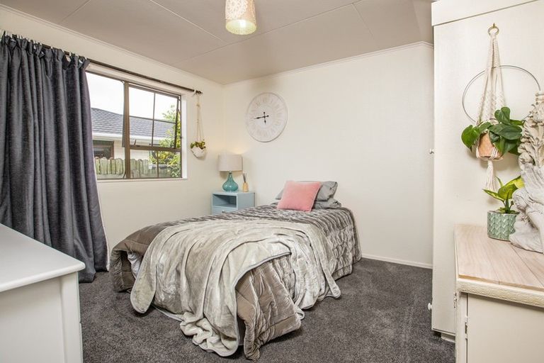Photo of property in 2 Kereru Place, Masterton, 5810