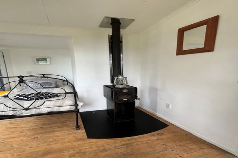 Photo of property in 216 Massey Road, Waipu, 0582