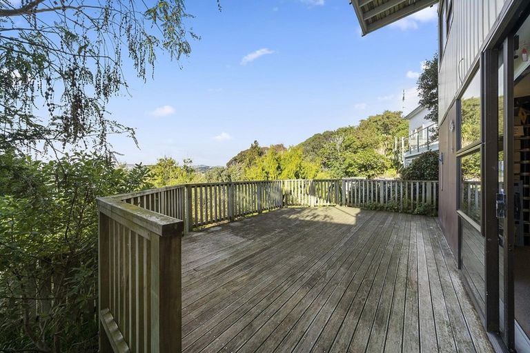 Photo of property in 56 Mana View Road, Paremata, Porirua, 5026