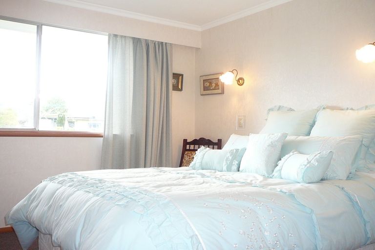 Photo of property in 102 Hazlett Street, Clyde, 9330