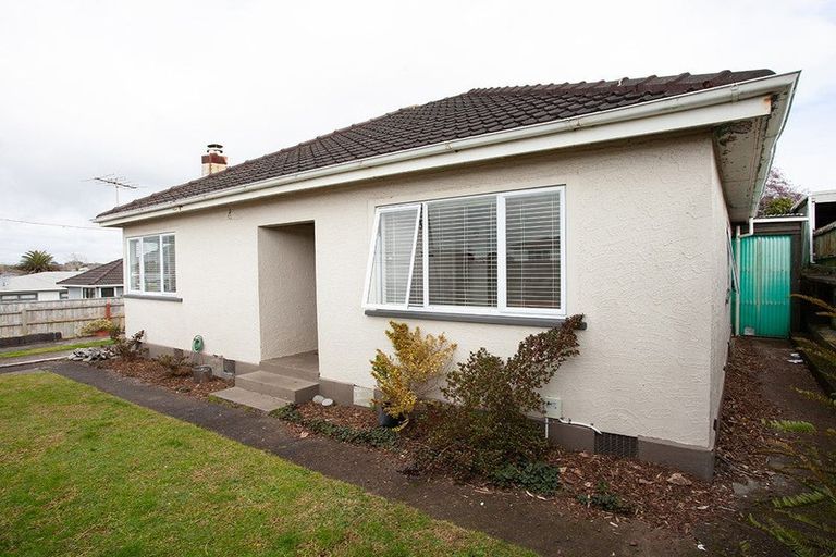 Photo of property in 65 Strange Street, Waitara, 4320