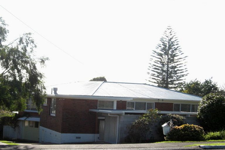 Photo of property in 38 Grande Vue Road, Hillpark, Auckland, 2102