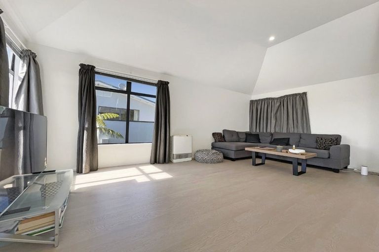 Photo of property in 54 Cunliffe Street, Churton Park, Wellington, 6037