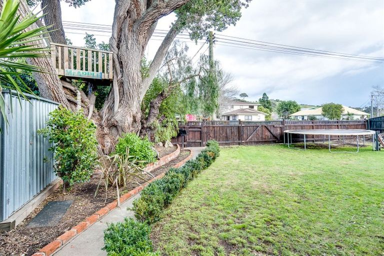 Photo of property in 10 Petane Road, Bay View, Napier, 4104
