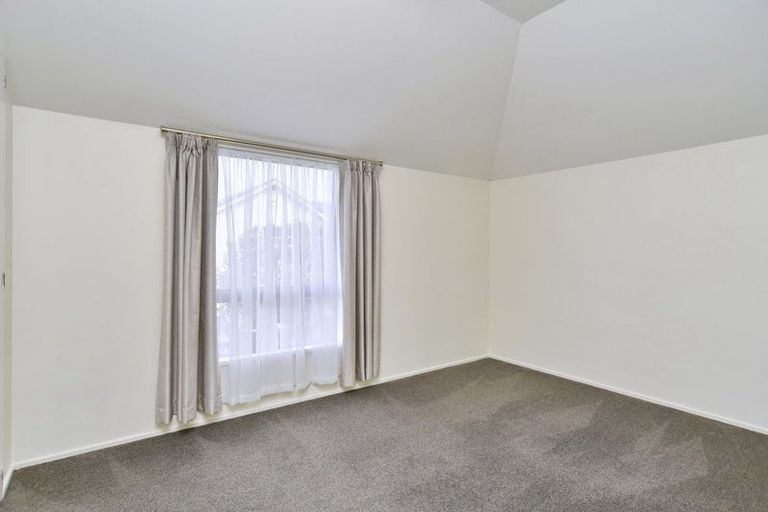 Photo of property in 8/34 Somerset Crescent, Spreydon, Christchurch, 8024