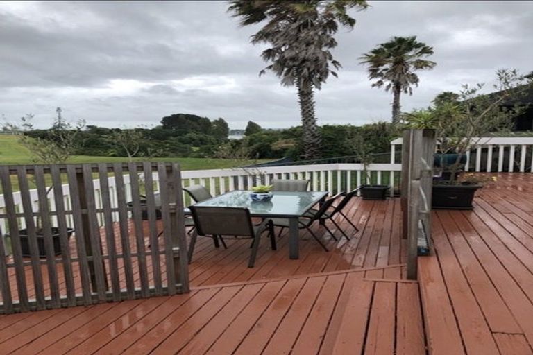 Photo of property in 23 Manor Park, Sunnyhills, Auckland, 2010