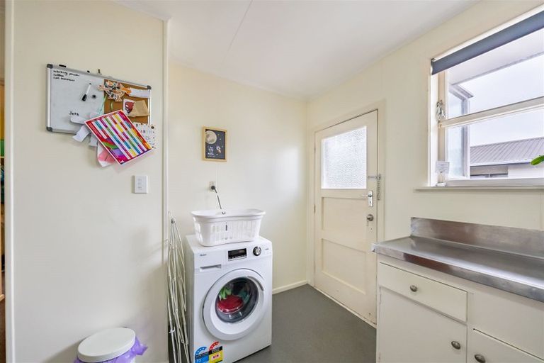 Photo of property in 264b Fergusson Drive, Heretaunga, Upper Hutt, 5018