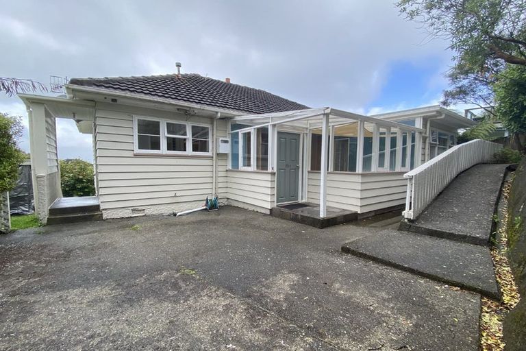 Photo of property in 16 Benares Street, Khandallah, Wellington, 6035