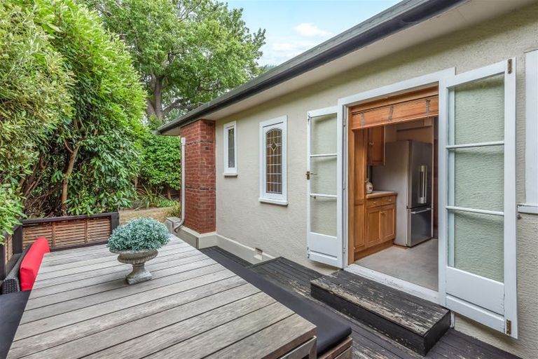 Photo of property in 16 Ford Road, Opawa, Christchurch, 8023