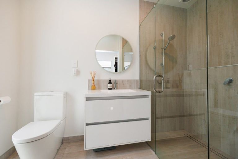 Photo of property in 58 Kanuka Drive, Hokowhitu, Palmerston North, 4410