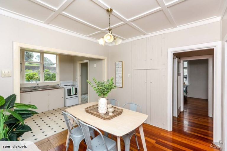 Photo of property in 14 Pukenui Street, Strandon, New Plymouth, 4312