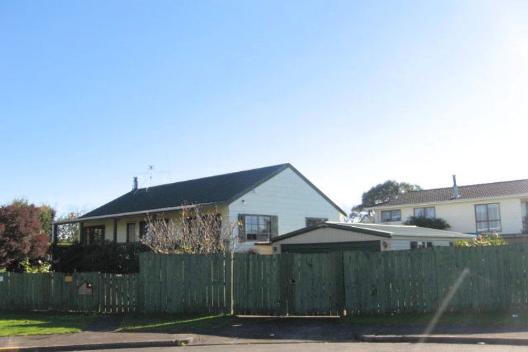Photo of property in 5 Cade Place, Weymouth, Auckland, 2103