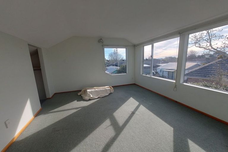 Photo of property in 5 Dalton Place, Burnside, Christchurch, 8053
