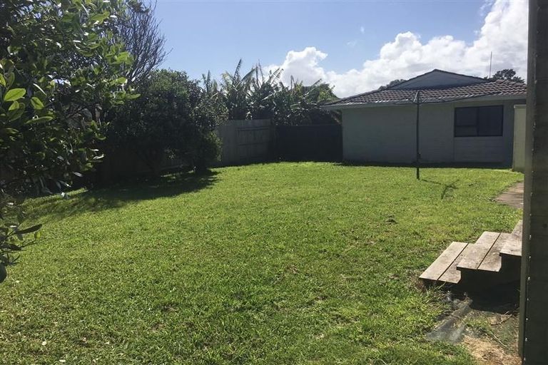 Photo of property in 1/355 Roscommon Road, Clendon Park, Auckland, 2103