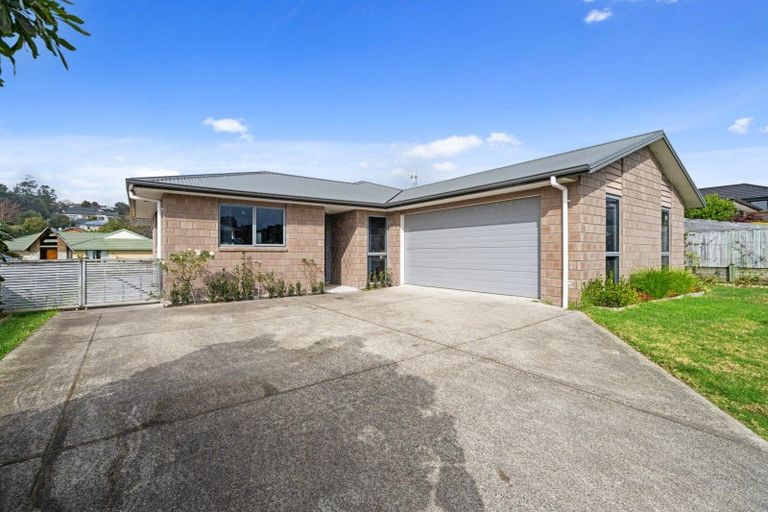 Photo of property in 40 Fairfax Crescent, Pyes Pa, Tauranga, 3112