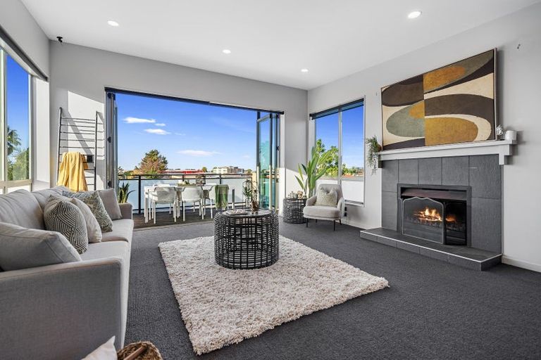 Photo of property in 118 Edgecumbe Road, Tauranga South, Tauranga, 3112