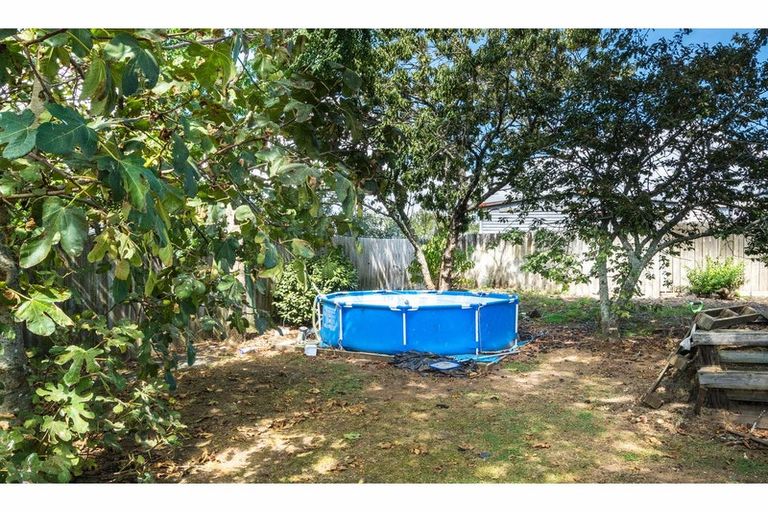 Photo of property in 8 Oraha Road, Huapai, Kumeu, 0810
