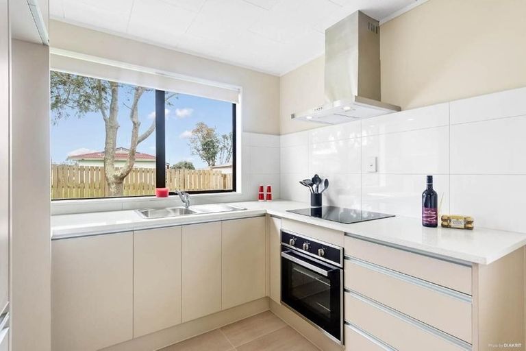 Photo of property in 23a Secretariat Place, Randwick Park, Auckland, 2105